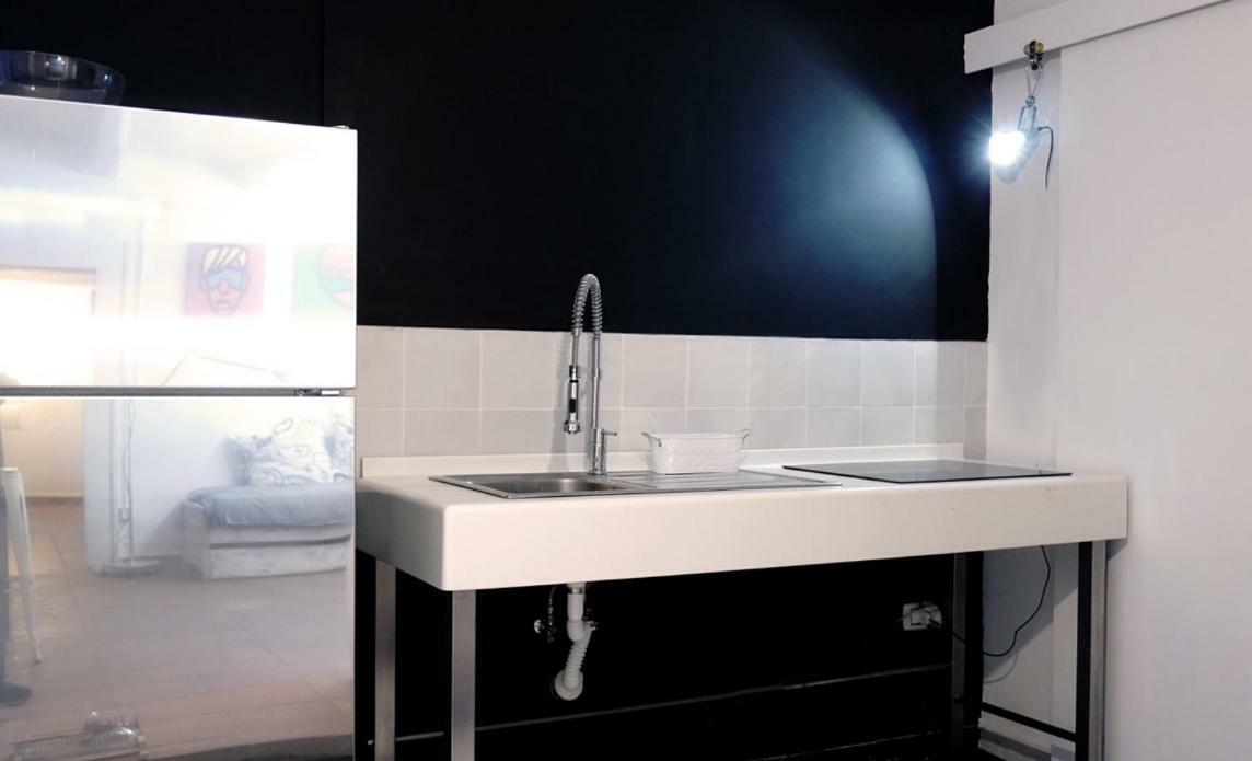 Art House In The Artist Workspace In The Center Villa Napoli Bagian luar foto